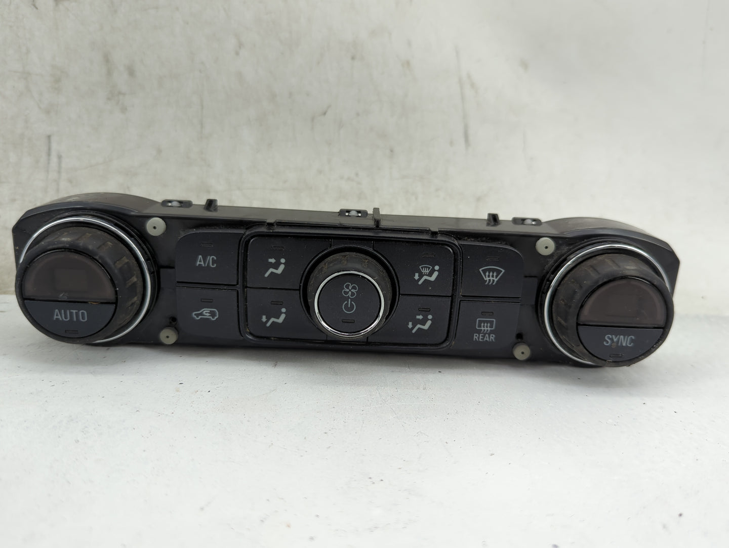 2014-2019 Chevrolet Silverado 1500 Climate Control Module Temperature AC/Heater Replacement P/N:23486614 Fits OEM Used Auto 