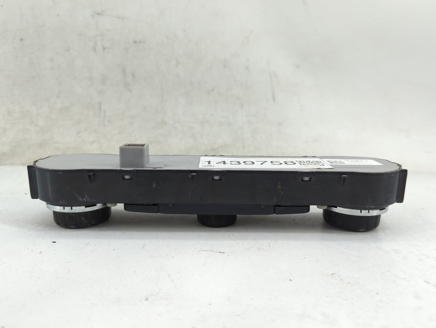 2014-2019 Chevrolet Silverado 1500 Climate Control Module Temperature AC/Heater Replacement P/N:23486614 Fits OEM Used Auto 