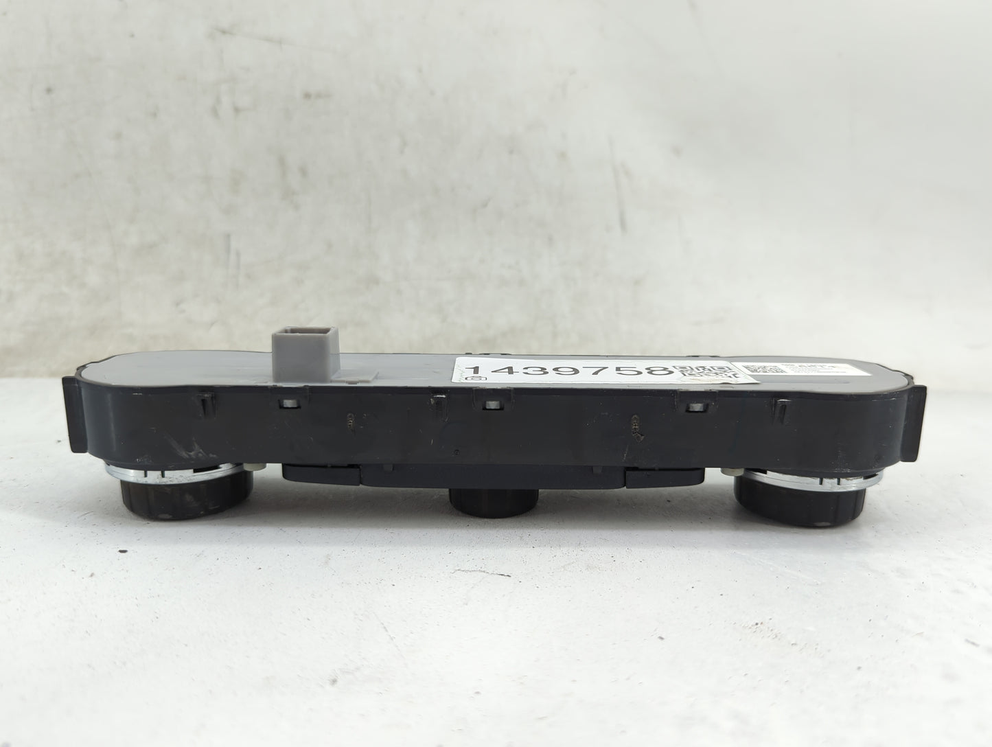 2014-2019 Chevrolet Silverado 1500 Climate Control Module Temperature AC/Heater Replacement P/N:23486614 Fits OEM Used Auto 