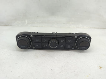 compare product 2014-2019 Chevrolet Silverado 1500 Climate Control Module Temperature AC/Heater Replacement P/N:23486614 815372982 Fits OEM Used Auto Parts