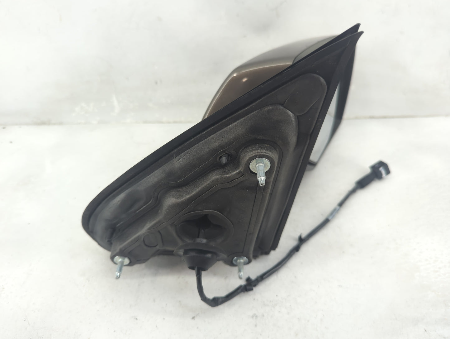 2014-2019 Chevrolet Silverado 1500 Passenger Side View Mirror - Right Door Mirror OEM Used - Oemusedautoparts1.com