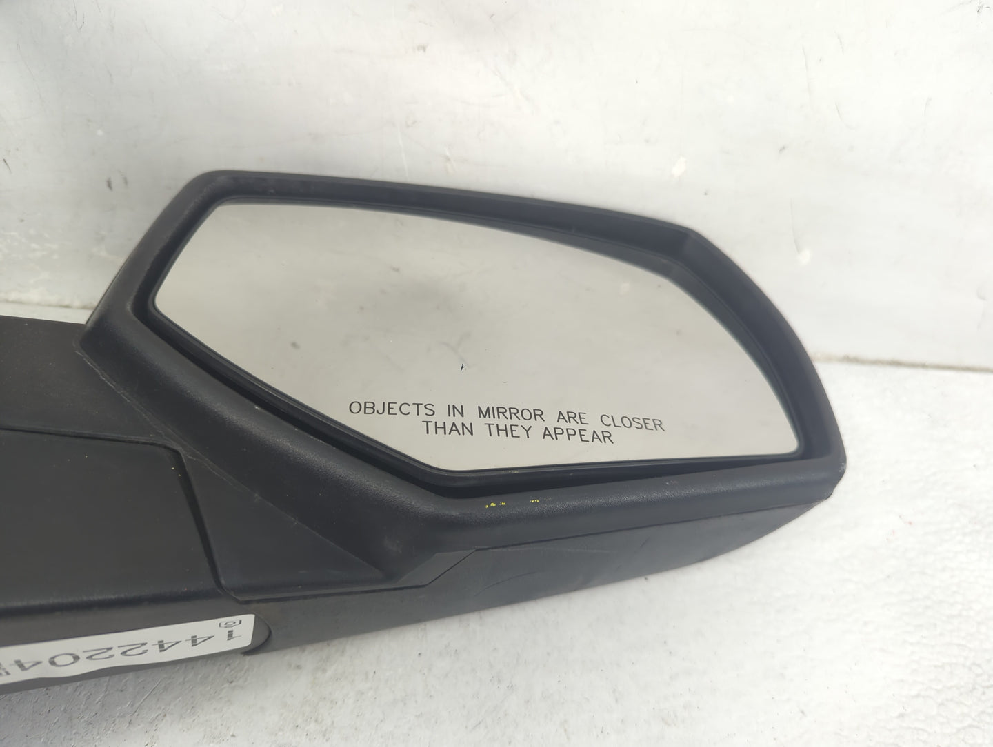 2014-2019 Chevrolet Silverado 1500 Passenger Side View Mirror - Right Door Mirror OEM Used - Oemusedautoparts1.com