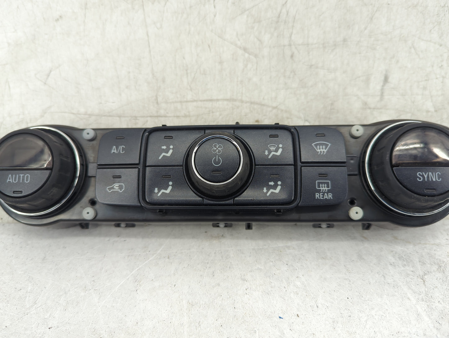 2014-2019 Chevrolet Silverado 1500 Climate Control Module Temperature AC/Heater Replacement P/N:23486614 815372982 Fits OEM 