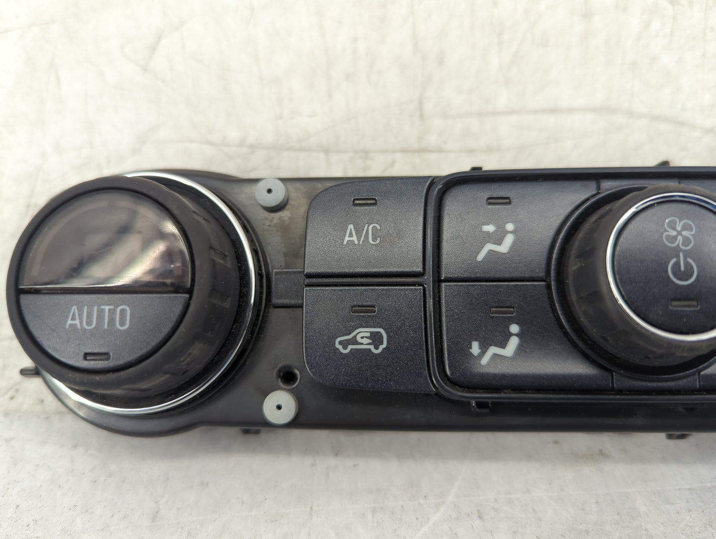 2014-2019 Chevrolet Silverado 1500 Climate Control Module Temperature AC/Heater Replacement P/N:23486614 815372982 Fits OEM 