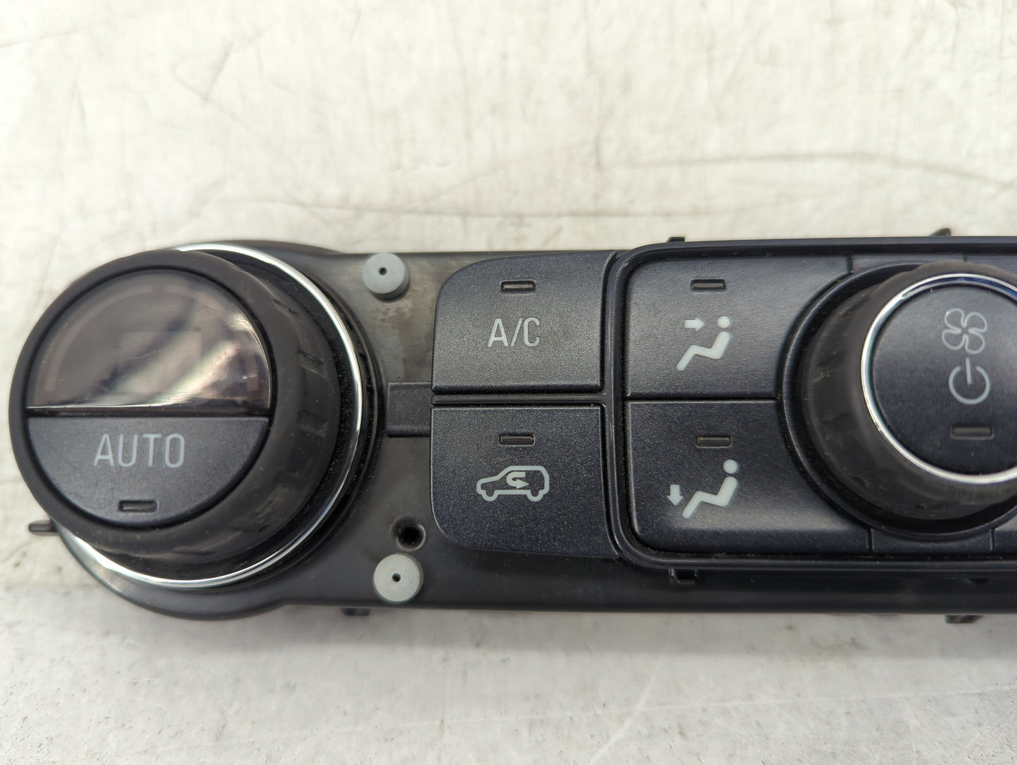 2014-2019 Chevrolet Silverado 1500 Climate Control Module Temperature AC/Heater Replacement P/N:23486614 815372982 Fits OEM 