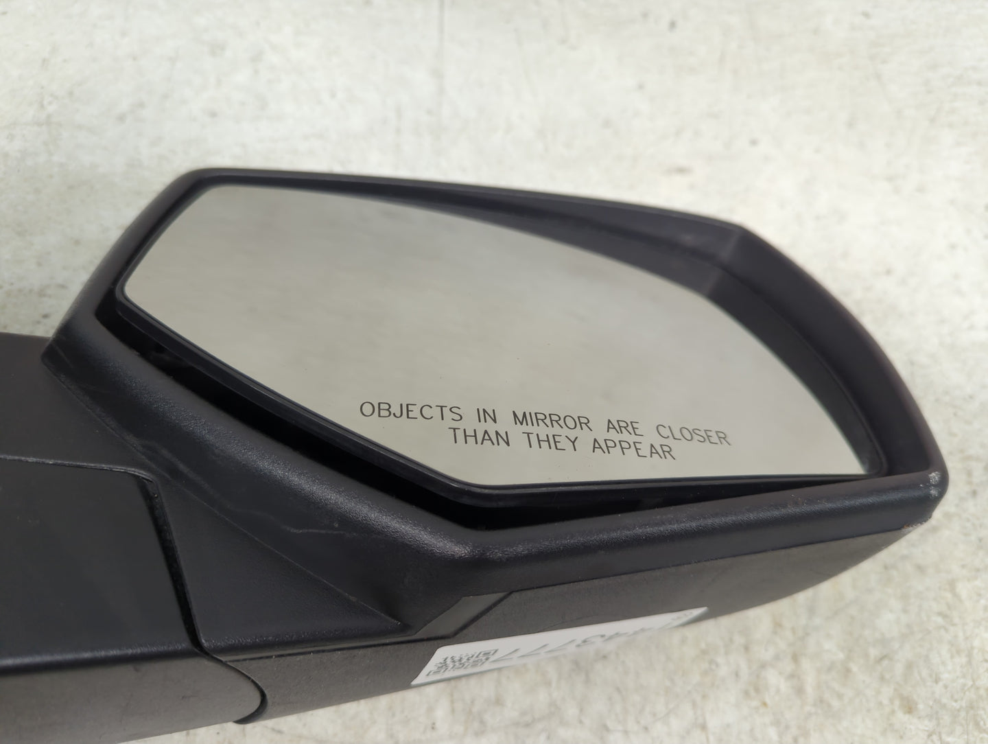 2014-2019 Chevrolet Silverado 1500 Passenger Side View Mirror - Right Door Mirror OEM Used - Oemusedautoparts1.com