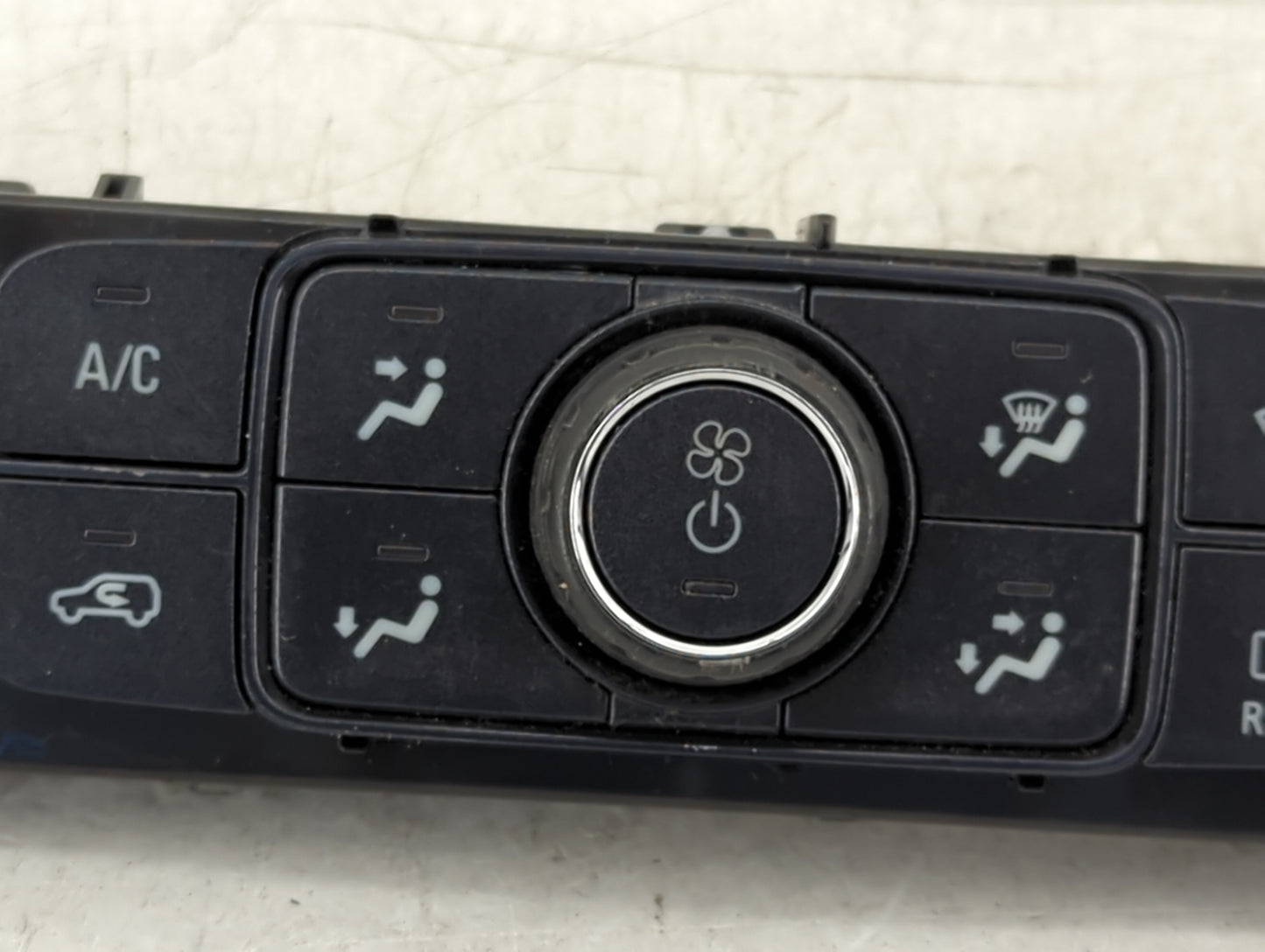 2014-2019 Chevrolet Silverado 1500 Climate Control Module Temperature AC/Heater Replacement P/N:23486614 815372982 Fits OEM 