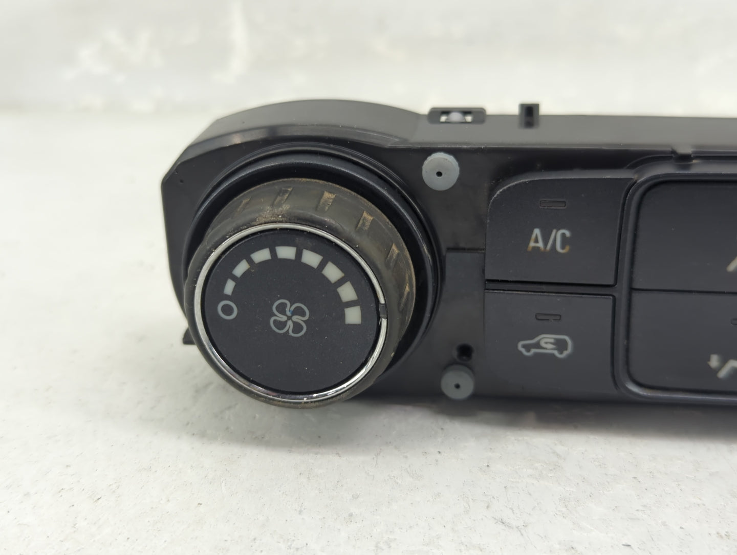 2014-2018 Chevrolet Silverado 1500 Climate Control Module Temperature AC/Heater Replacement P/N:23486619 815372982 Fits OEM 