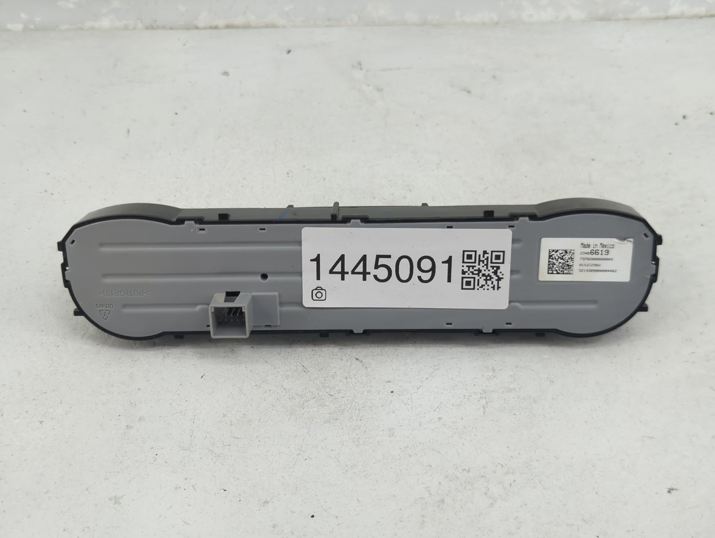 2014-2018 Chevrolet Silverado 1500 Climate Control Module Temperature AC/Heater Replacement P/N:23486619 815372982 Fits OEM 