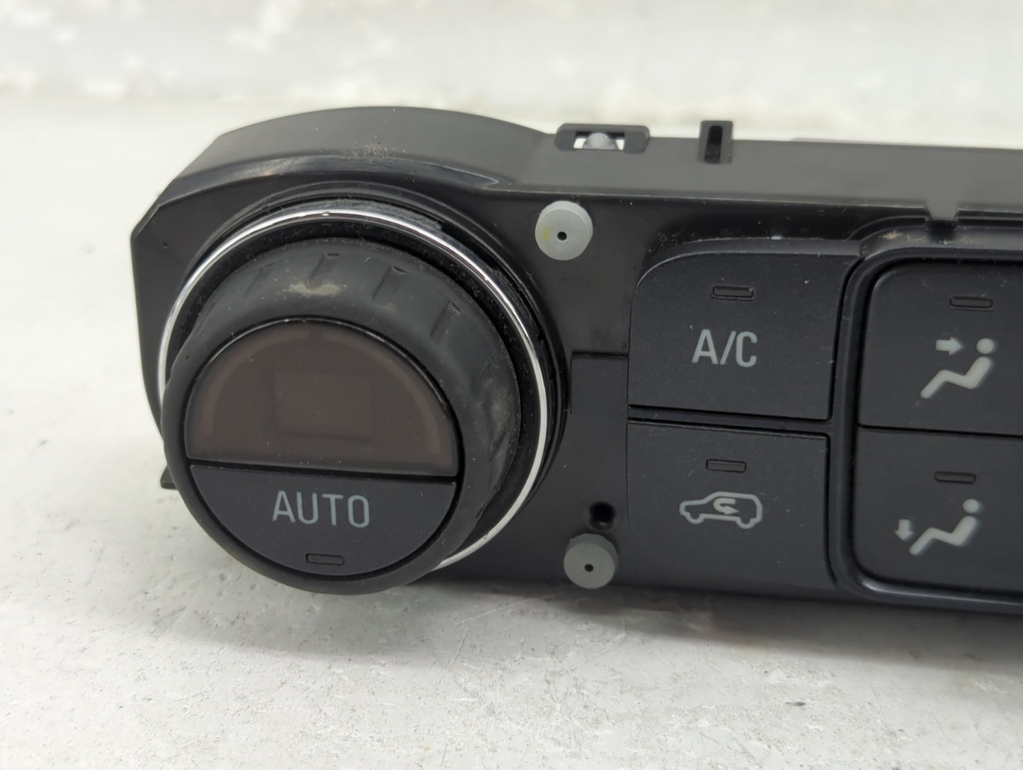2014-2019 Chevrolet Silverado 1500 Climate Control Module Temperature AC/Heater Replacement P/N:23486614 815372982 Fits OEM 