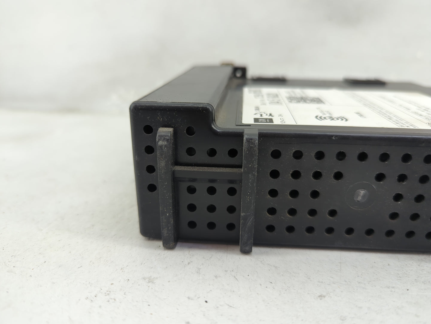 2015 Chevrolet Silverado 1500 Radio AM FM Cd Player Receiver Replacement P/N:13596607 Fits OEM Used Auto Parts - Oemusedauto