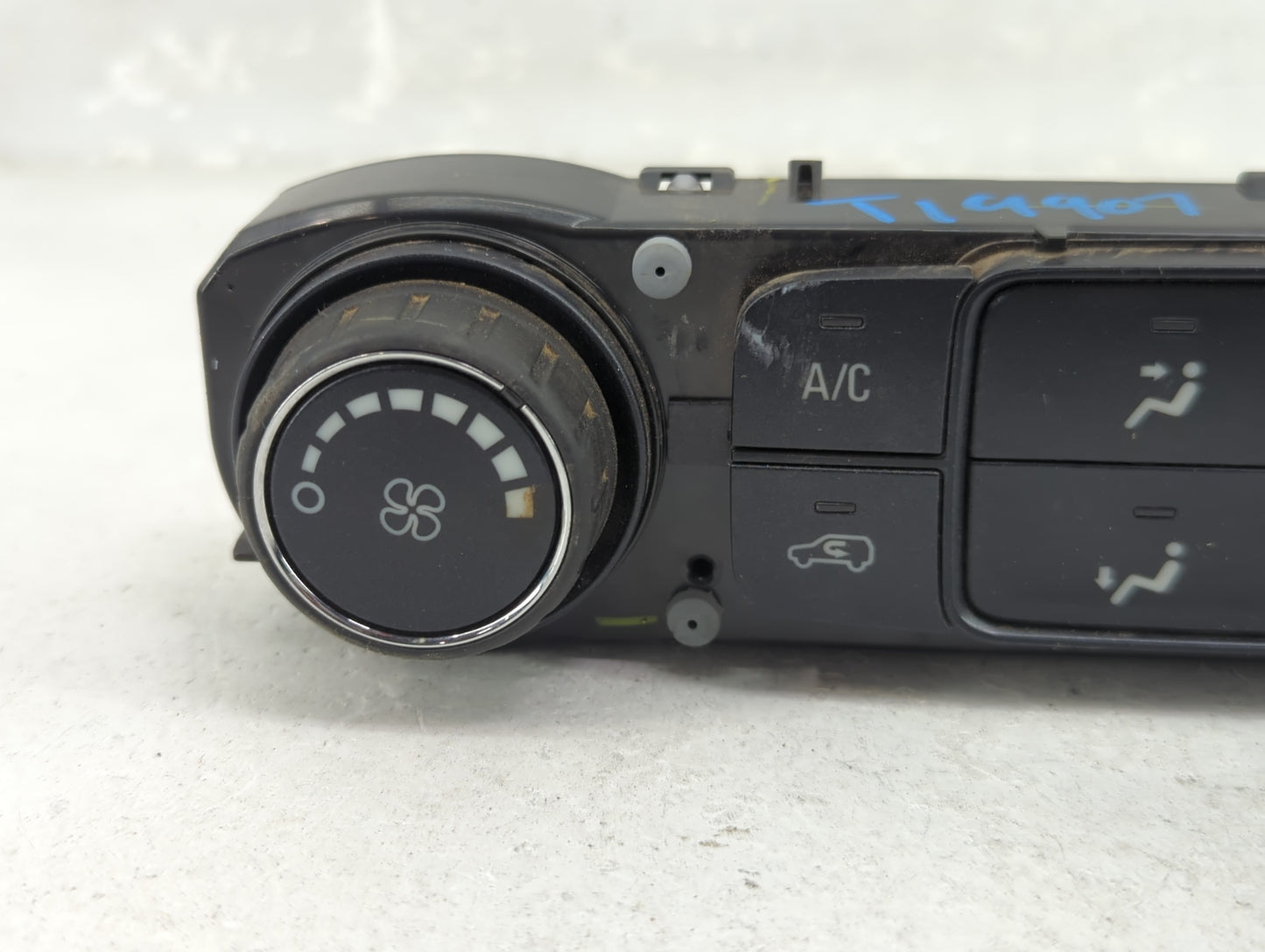 2015 Chevrolet Silverado 1500 Climate Control Module Temperature AC/Heater Replacement P/N:23486621 815372982 Fits OEM Used 