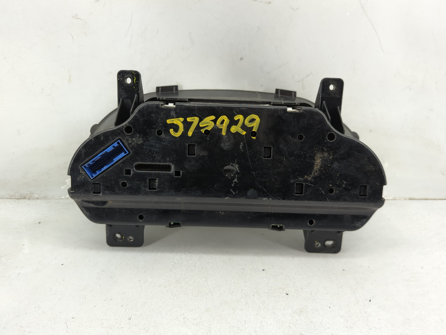2014-2015 Chevrolet Silverado 1500 Instrument Cluster Speedometer Gauges P/N:23259635 Fits Fits 2014 2015 2017 2018 2019 OEM