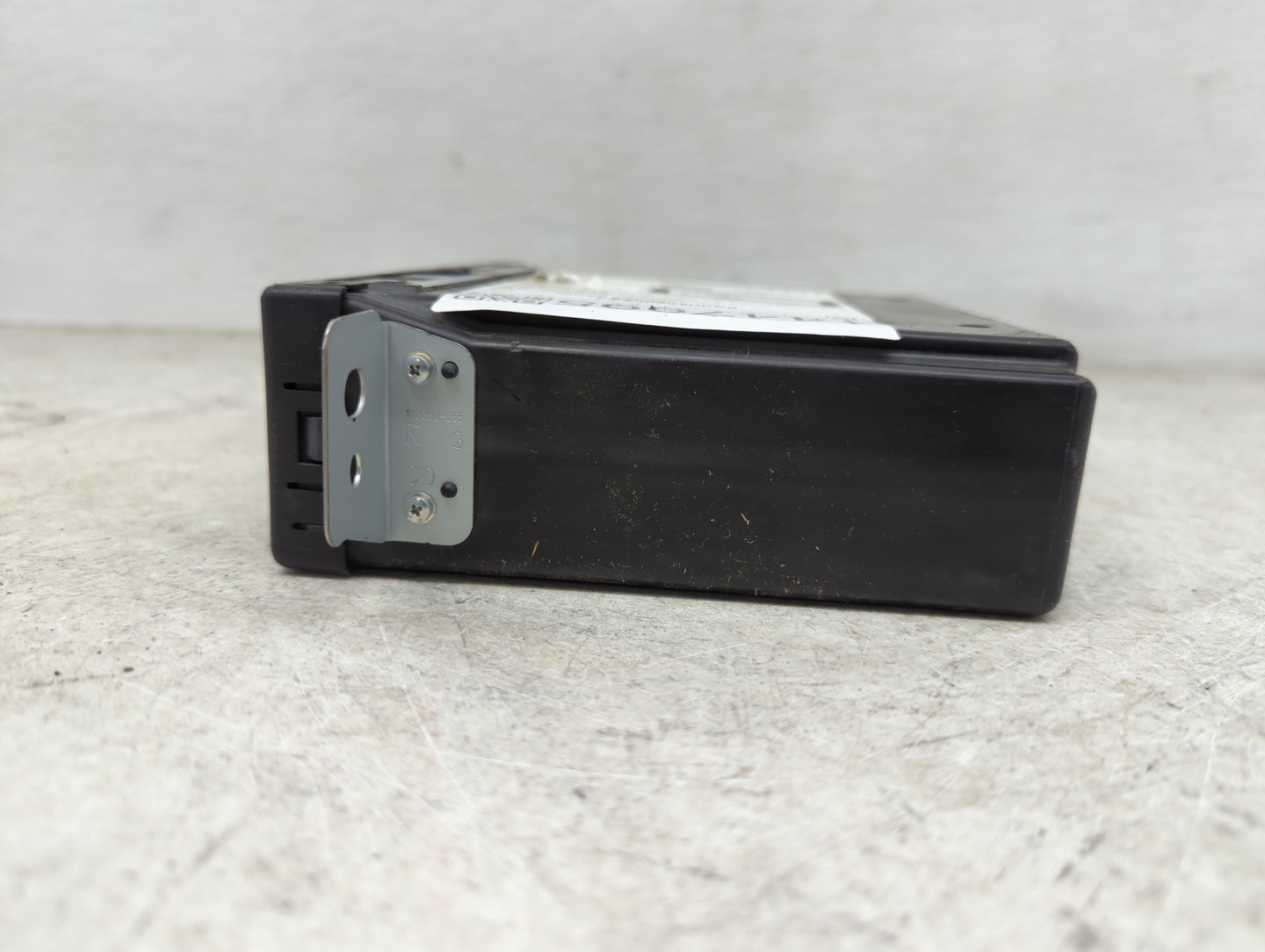 2015 Chevrolet Silverado 1500 Radio AM FM Cd Player Receiver Replacement P/N:13594481 1130006260B101 Fits OEM Used Auto Part