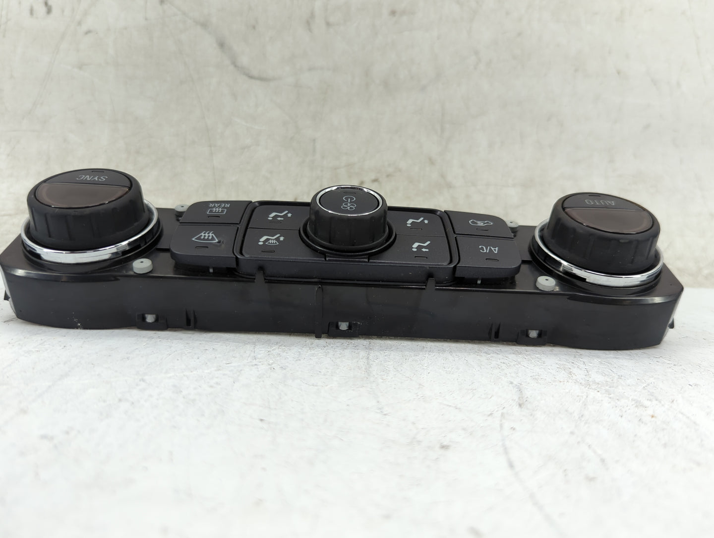 2014-2019 Chevrolet Silverado 1500 Climate Control Module Temperature AC/Heater Replacement P/N:23486614 Fits OEM Used Auto 