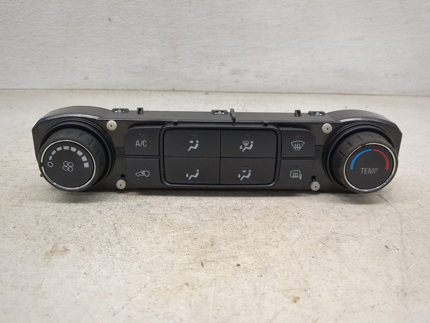 2014-2019 Chevrolet Silverado 1500 Climate Control Module Temperature AC/Heater Replacement P/N:23486619 7370200000000X Fits