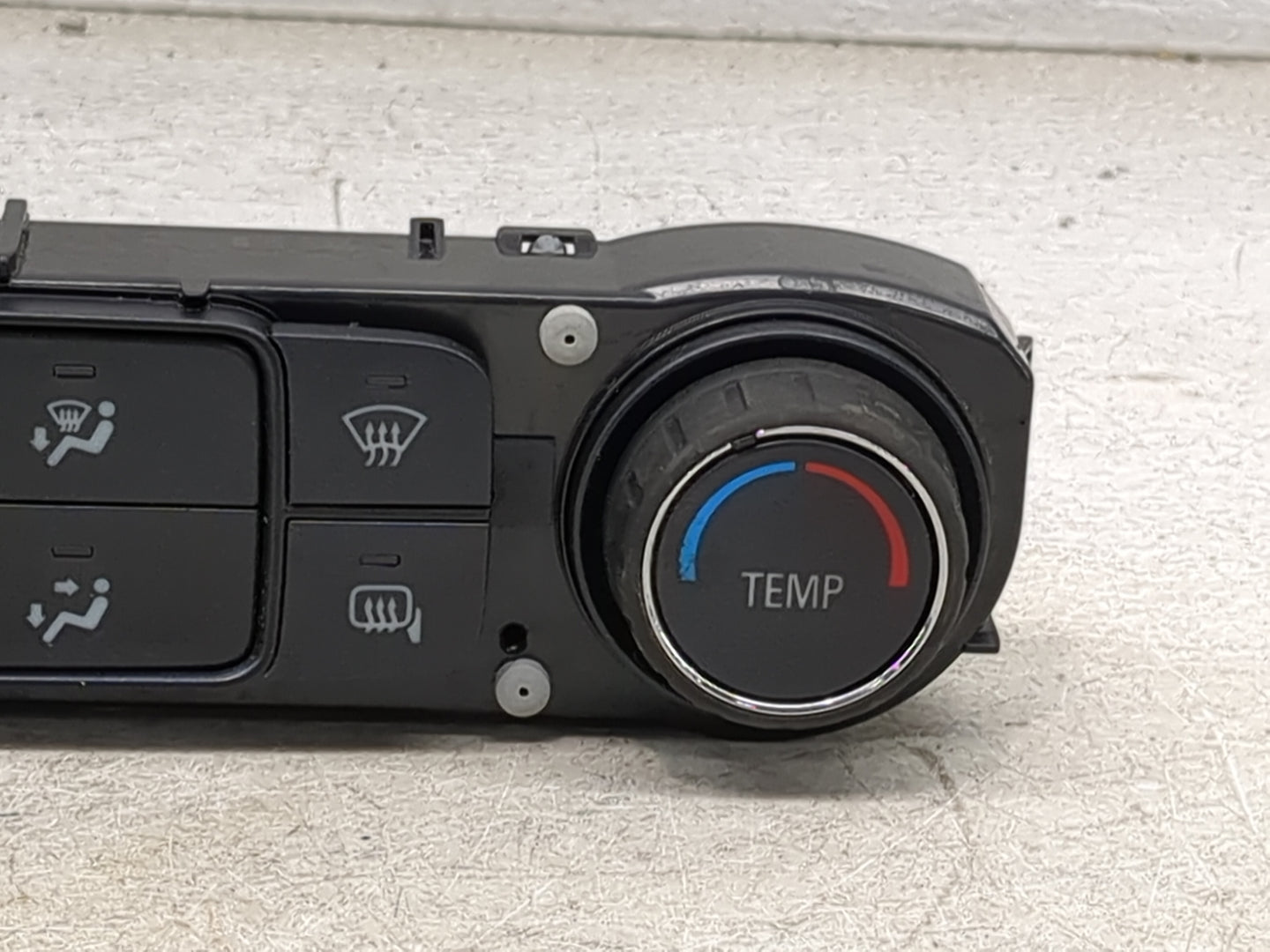 2014-2019 Chevrolet Silverado 1500 Climate Control Module Temperature AC/Heater Replacement P/N:23486619 7370200000000X Fits