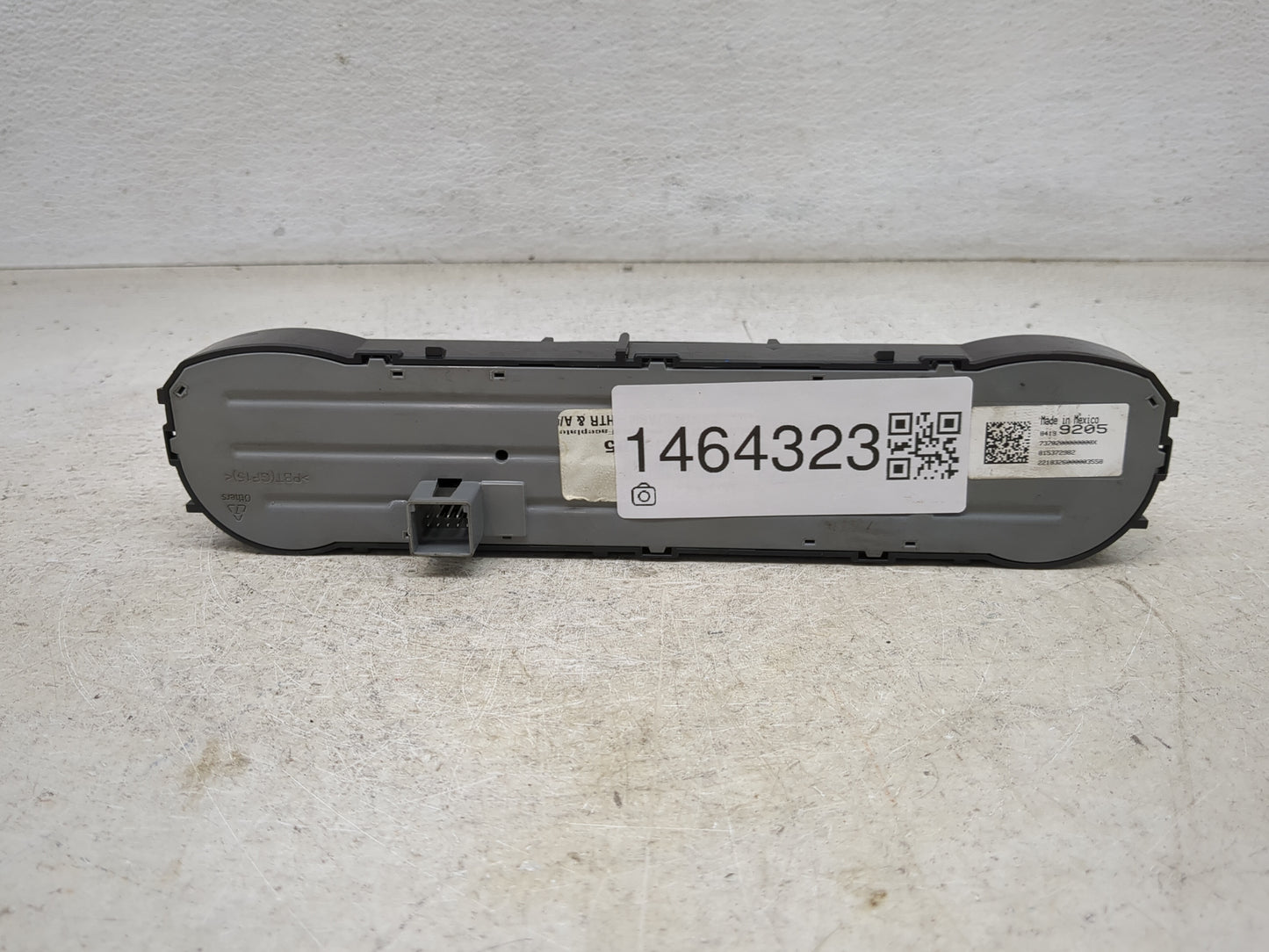 2014-2019 Chevrolet Silverado 1500 Climate Control Module Temperature AC/Heater Replacement P/N:23486619 7370200000000X Fits