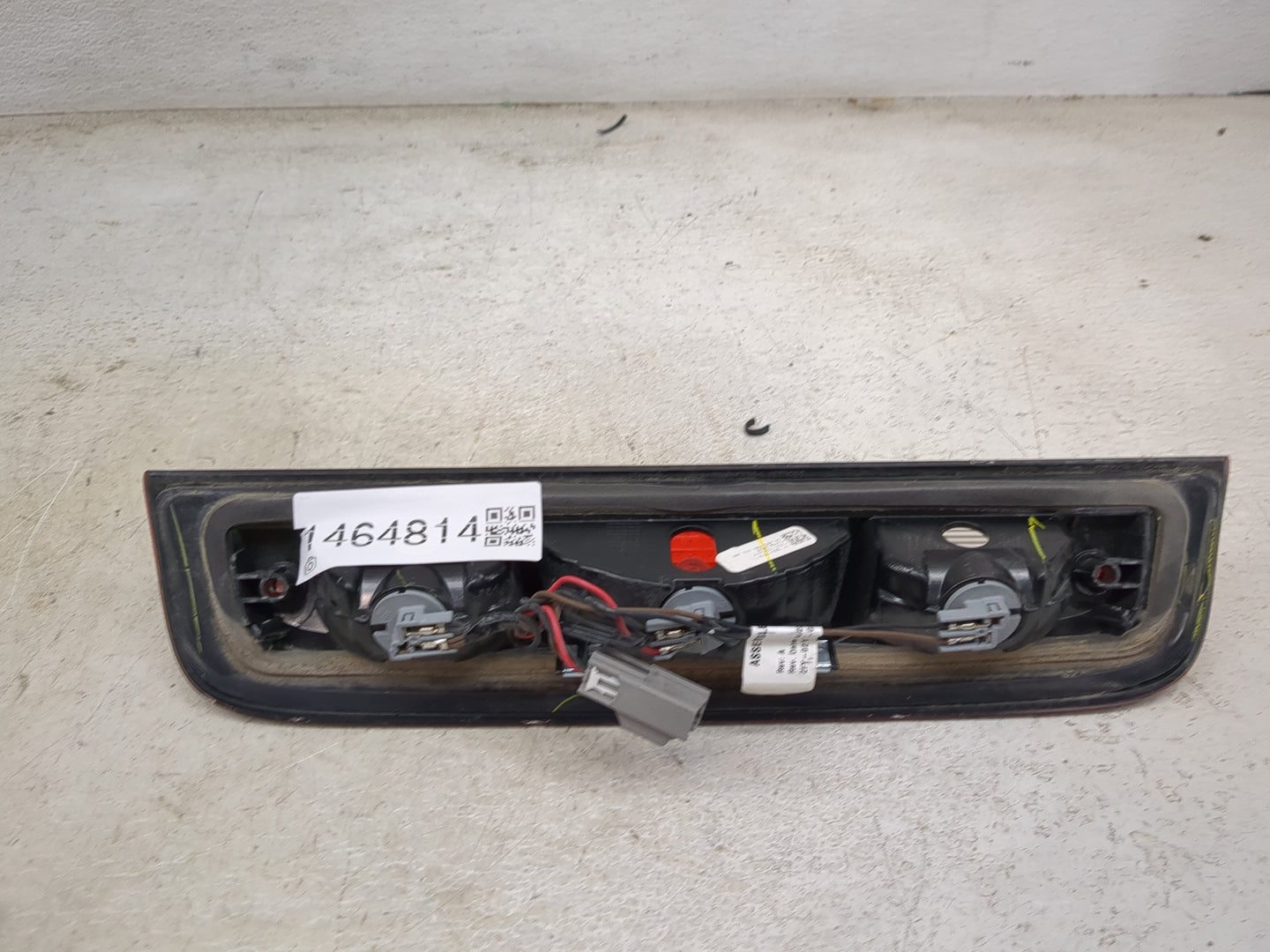 2014-2015 Chevrolet Silverado 1500 Tail Light Assembly Passenger Right OEM Fits Fits 2014 2015 OEM Used Auto Parts - Oemused