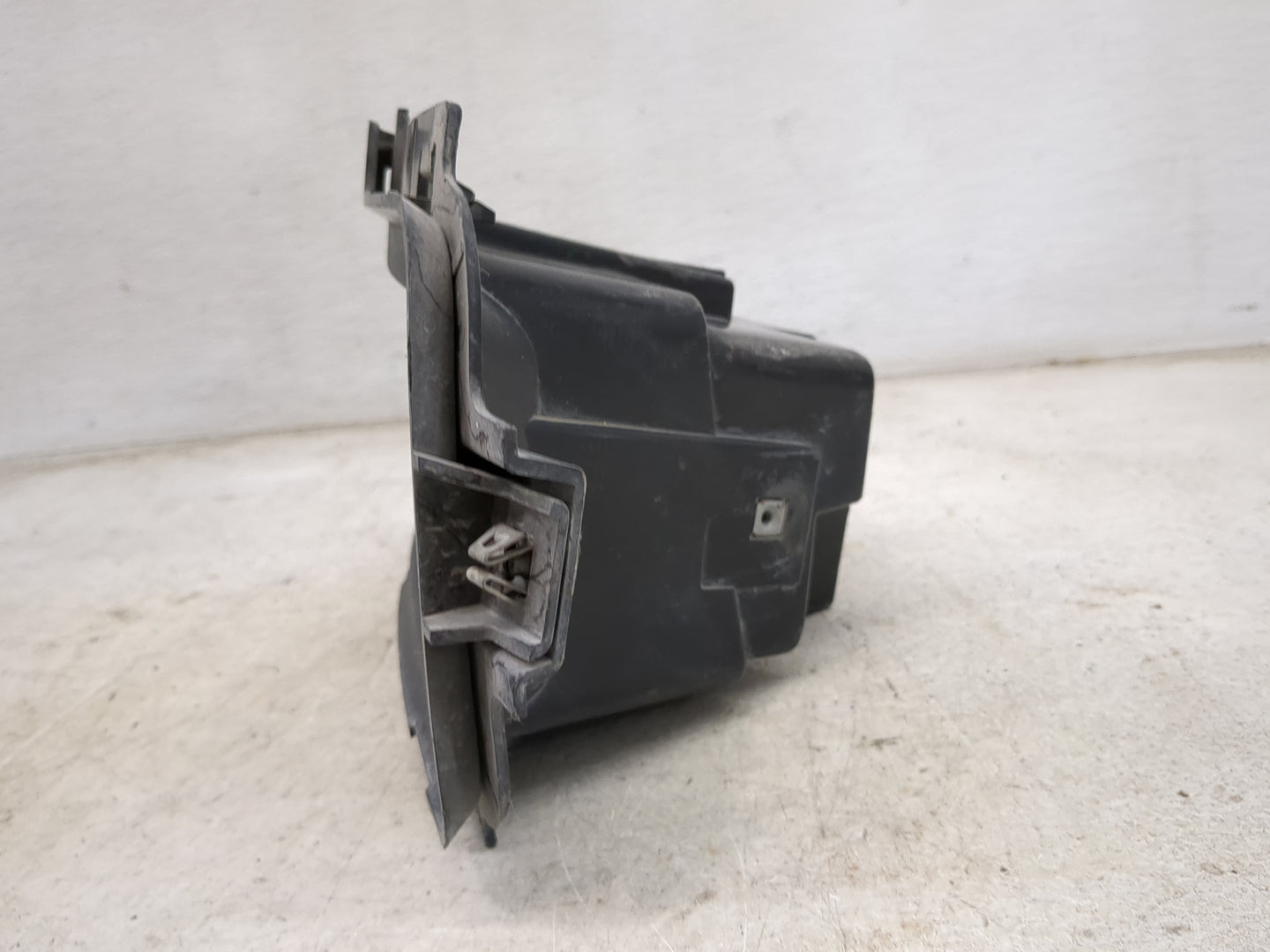 2007-2015 Chevrolet Silverado 1500 Passenger Right Oem Fog Light Lamp 1464880 - Oemusedautoparts1.com