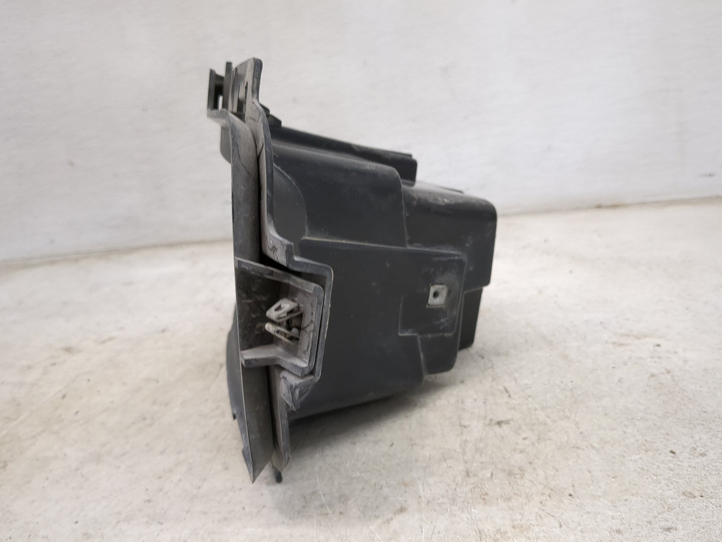 2007-2015 Chevrolet Silverado 1500 Passenger Right Oem Fog Light Lamp 1464880 - Oemusedautoparts1.com
