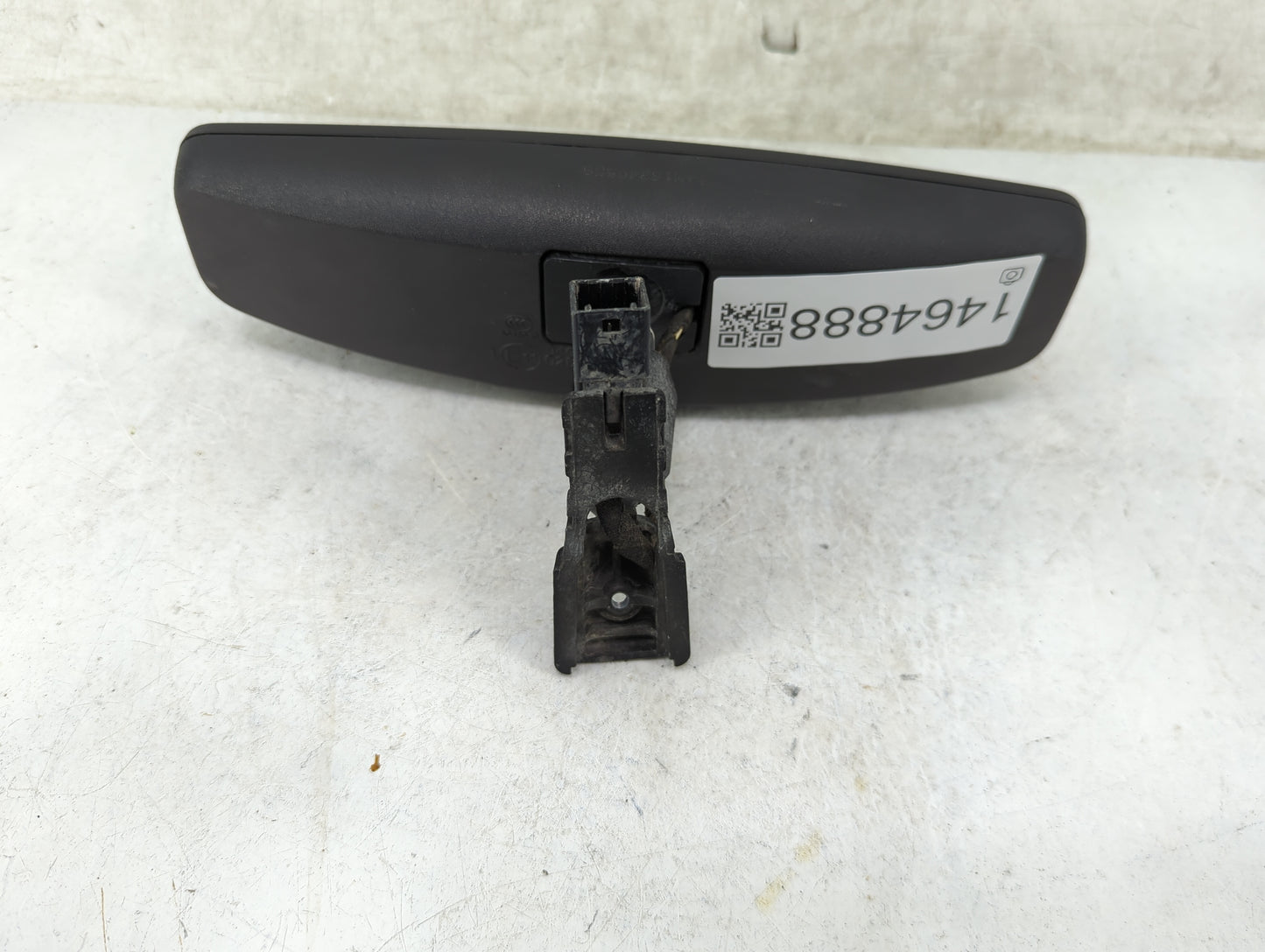 2014-2019 Chevrolet Silverado 1500 Interior Rear View Mirror Replacement OEM P/N:A048070 046392 Fits OEM Used Auto Parts - O