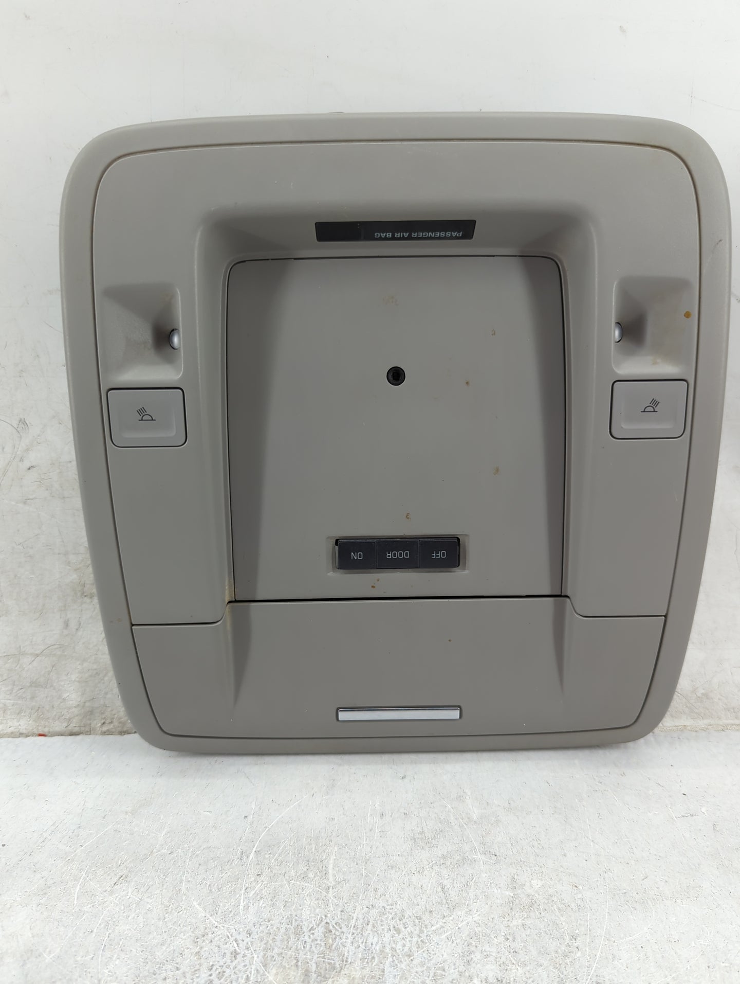 2015 Chevrolet Silverado 1500 Overhead Roof Console Gray - Oemusedautoparts1.com