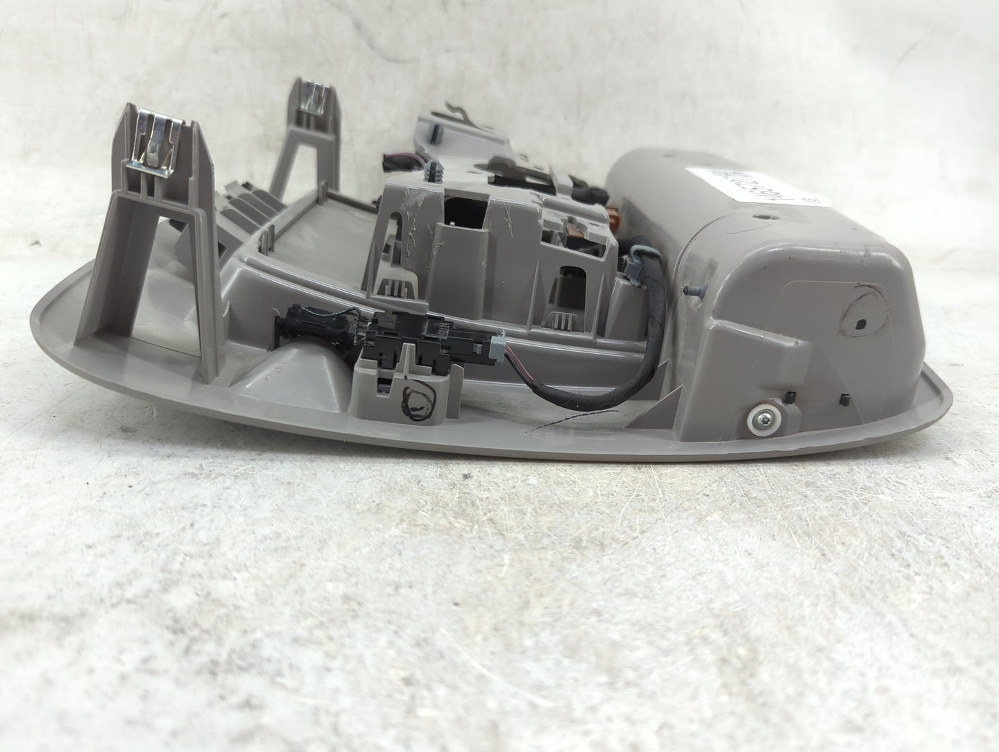 2015 Chevrolet Silverado 1500 Overhead Roof Console Gray - Oemusedautoparts1.com