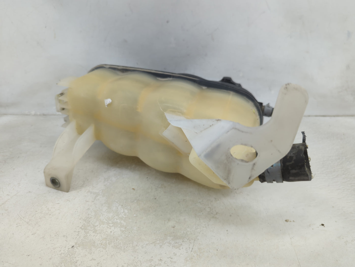2014 Silverado 1500 Radiator Coolant Overflow Expansion Tank Bottle - Oemusedautoparts1.com