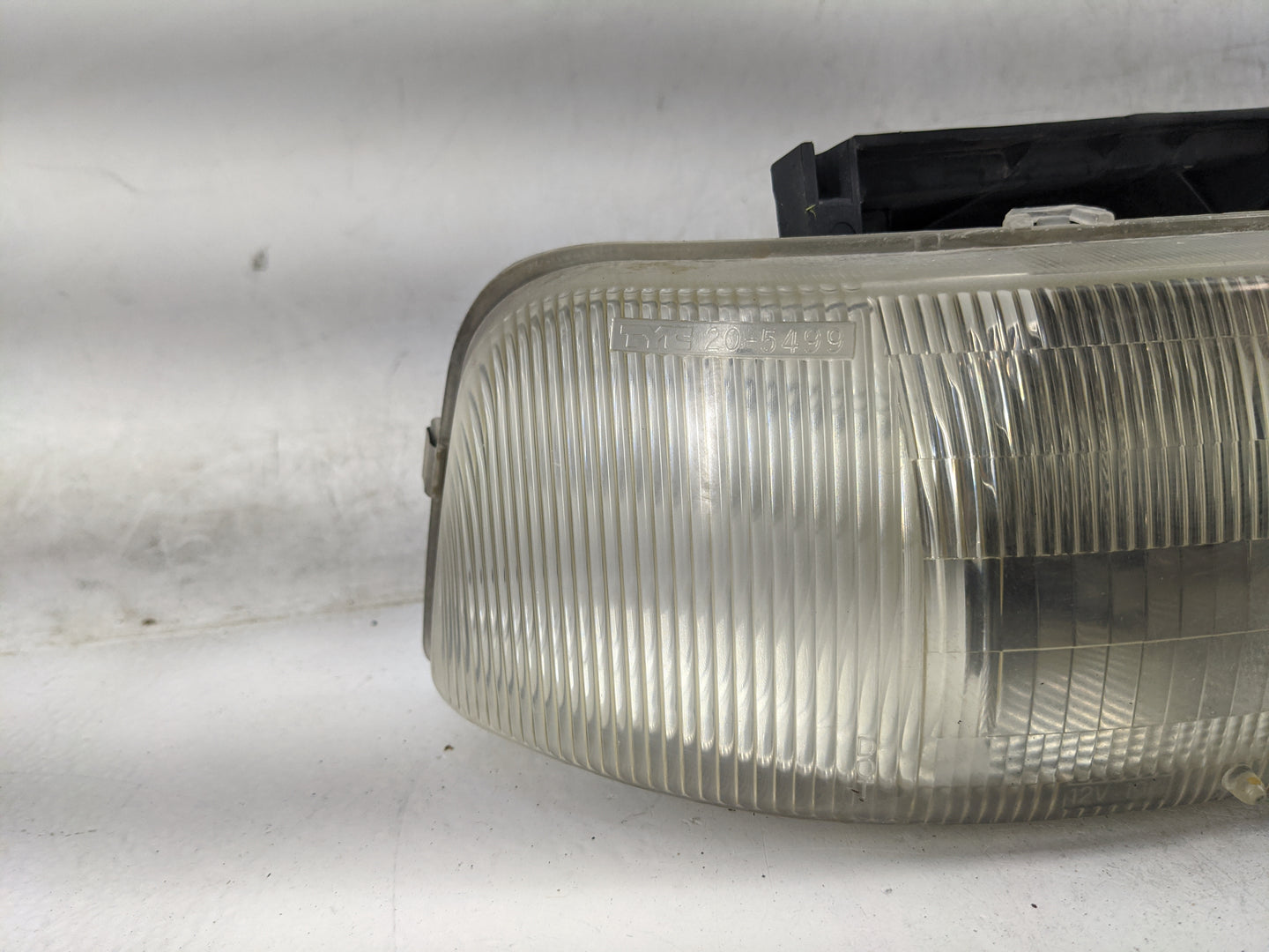 2014 Silverado 1500 Passenger Right Oem Head Light Headlight Lamp - Oemusedautoparts1.com