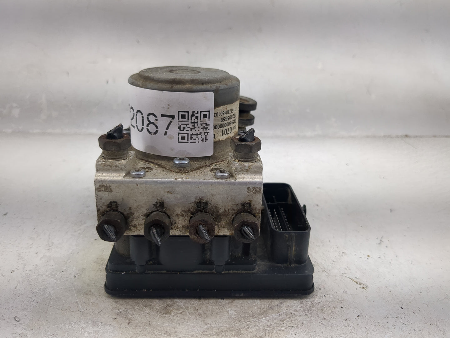 2016 Chevrolet Silverado 1500 ABS Pump Control Module Replacement P/N:22850000000 122505659, 51151704501031 Fits Fits 2017 2