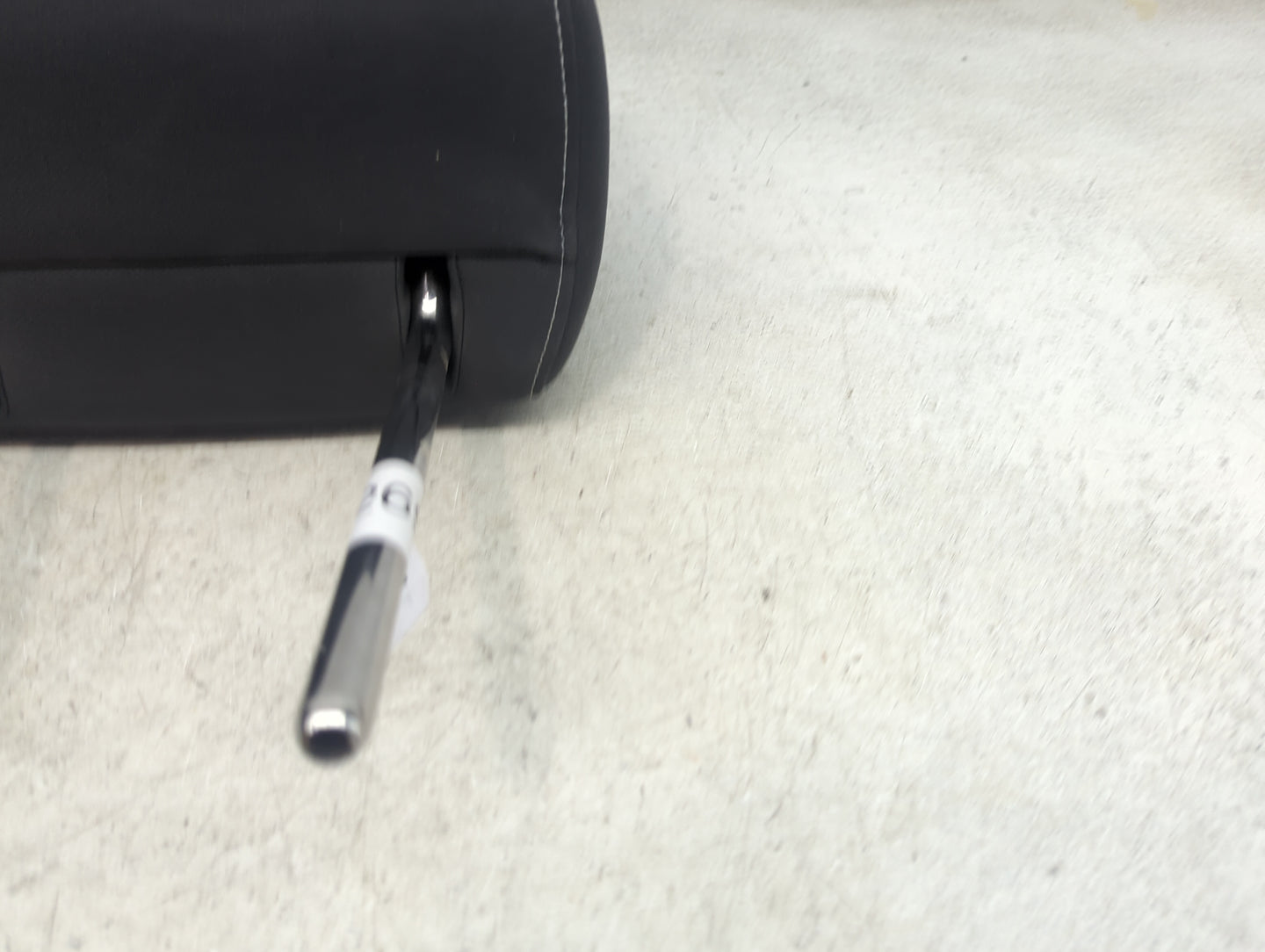 2015 Chevrolet Silverado 1500 Headrest Head Rest Front Driver Passenger Seat Fits OEM Used Auto Parts - Oemusedautoparts1.co