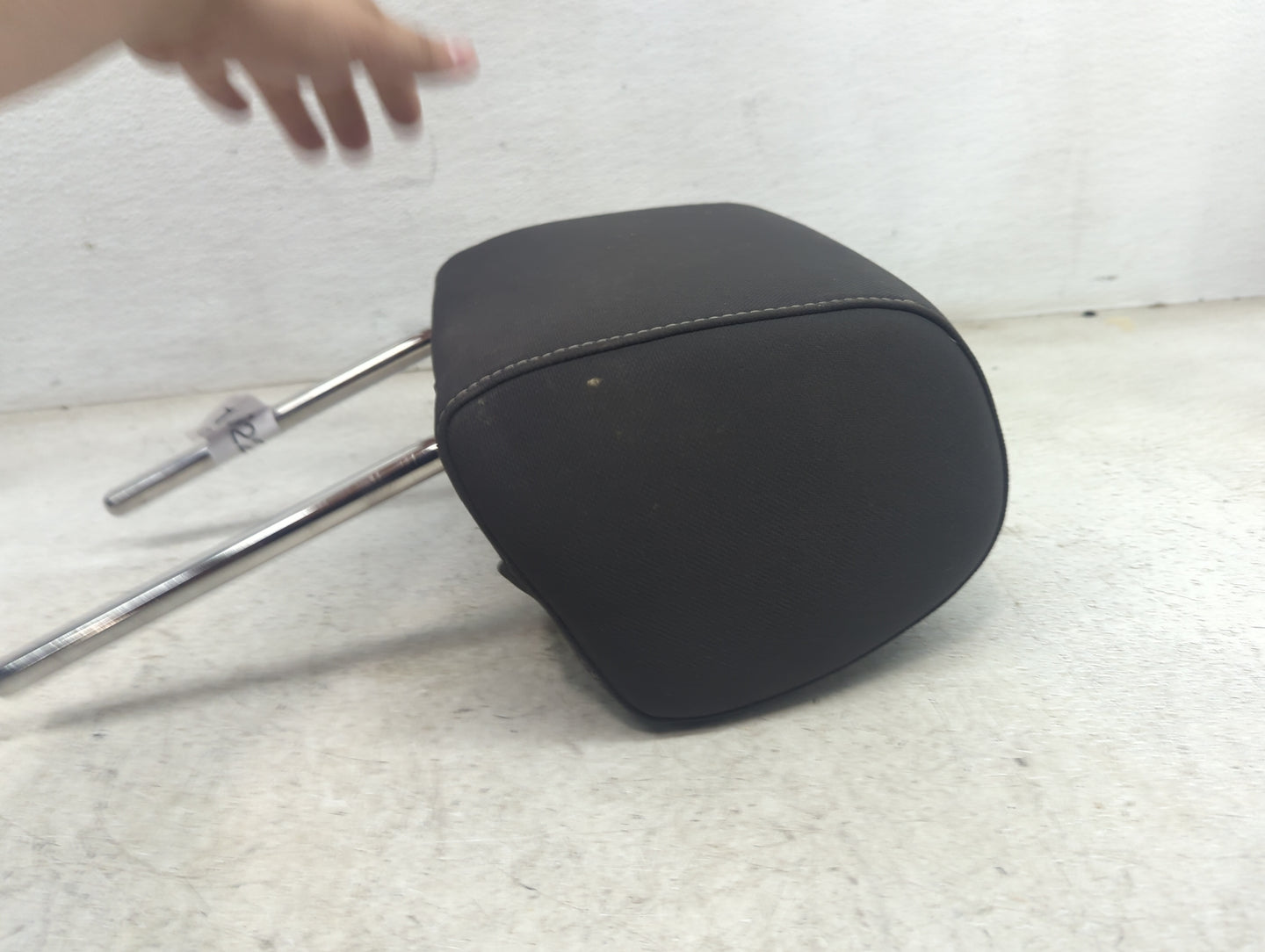 2015 Chevrolet Silverado 1500 Headrest Head Rest Front Driver Passenger Seat Fits OEM Used Auto Parts - Oemusedautoparts1.co