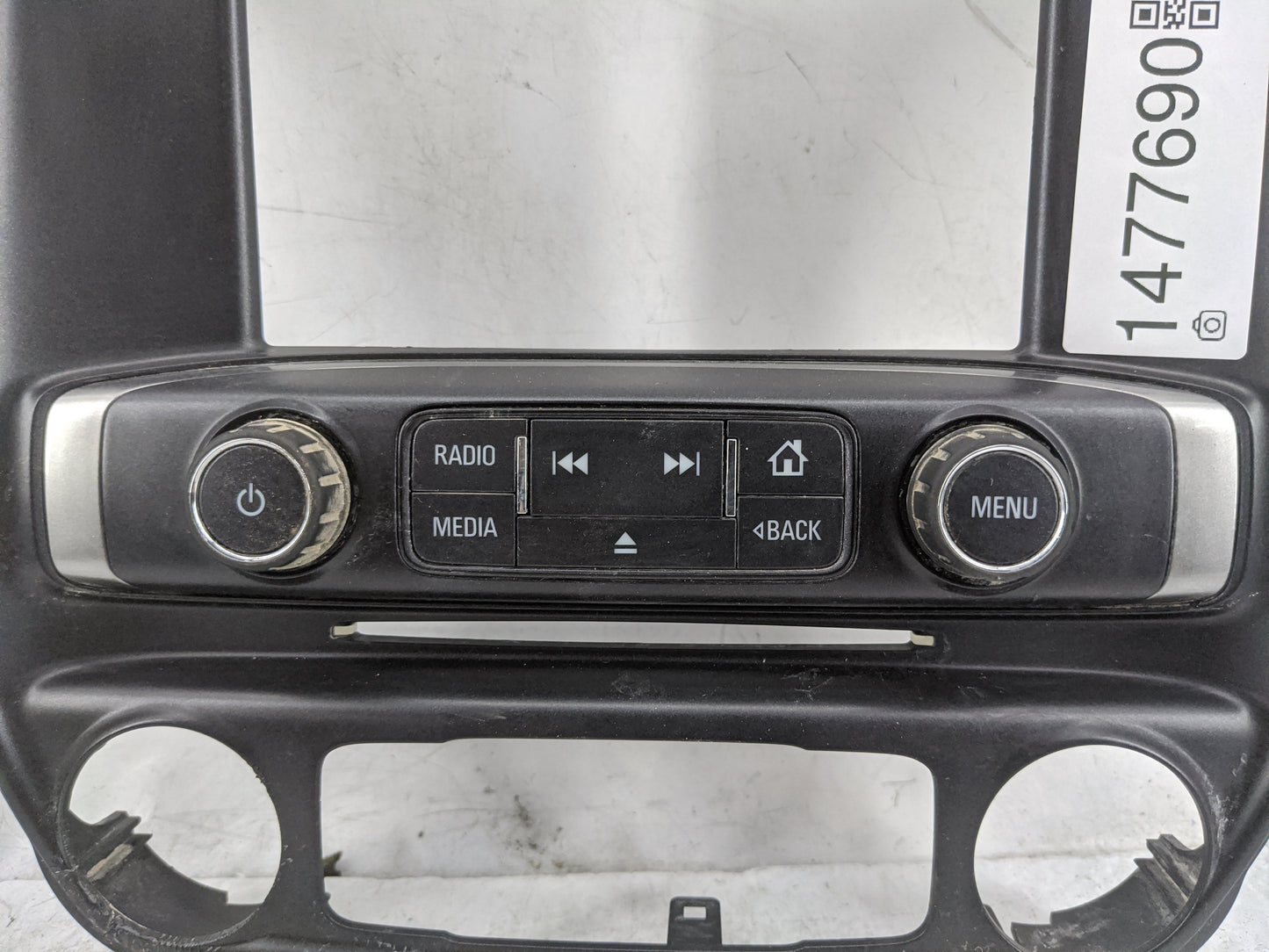 2015-2016 Chevrolet Silverado 1500 Radio Control Panel Black 1477690 - Oemusedautoparts1.com