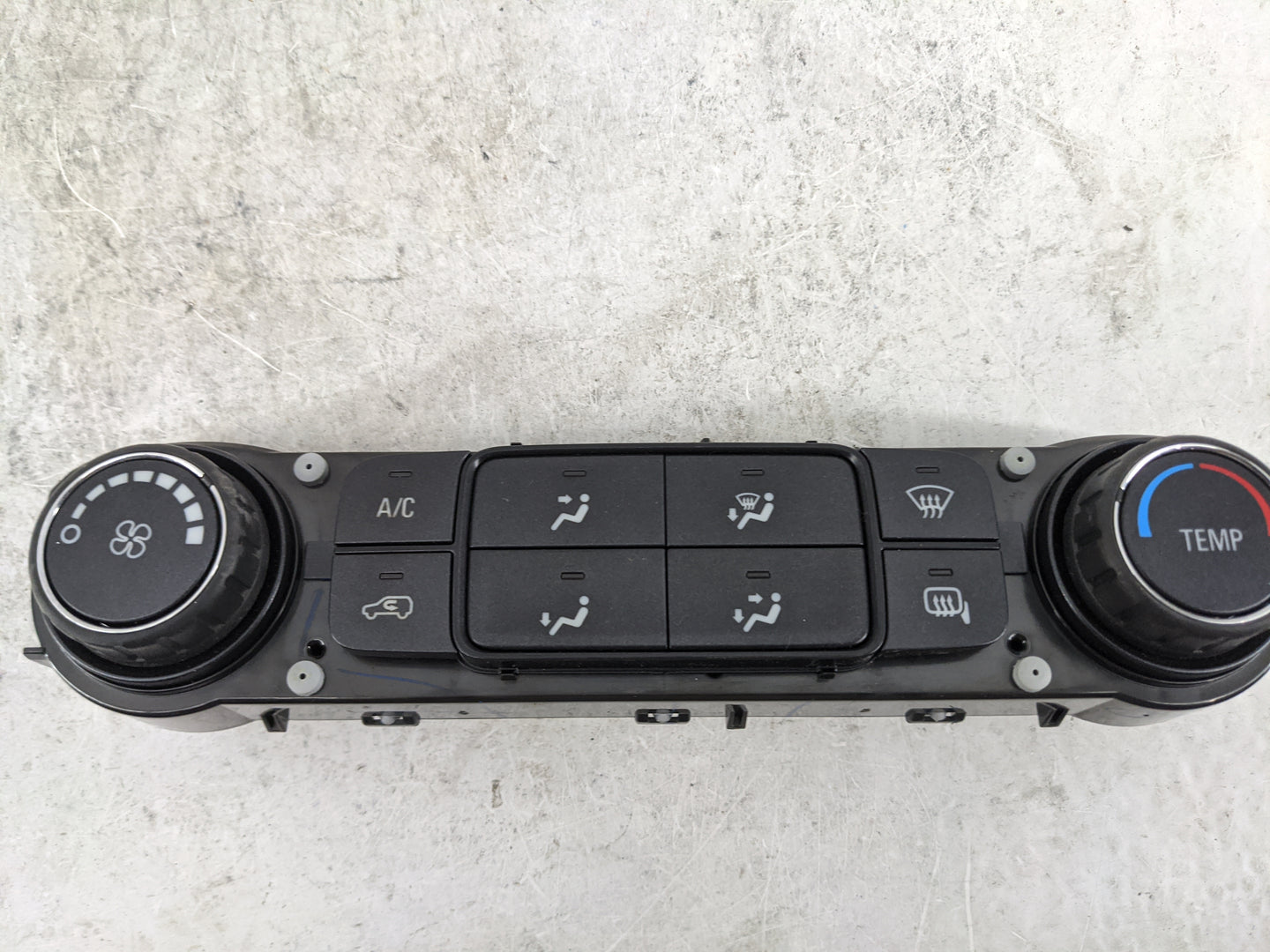 2014-2019 Chevrolet Silverado 1500 Climate Control Module Temperature AC/Heater Replacement P/N:23486621 815372982 Fits OEM 