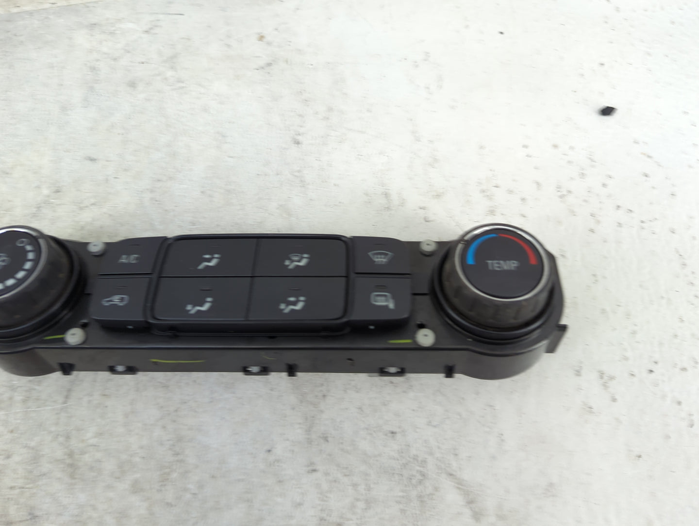 2014-2019 Chevrolet Silverado 1500 Climate Control Module Temperature AC/Heater Replacement P/N:23486621 815372982 Fits OEM 