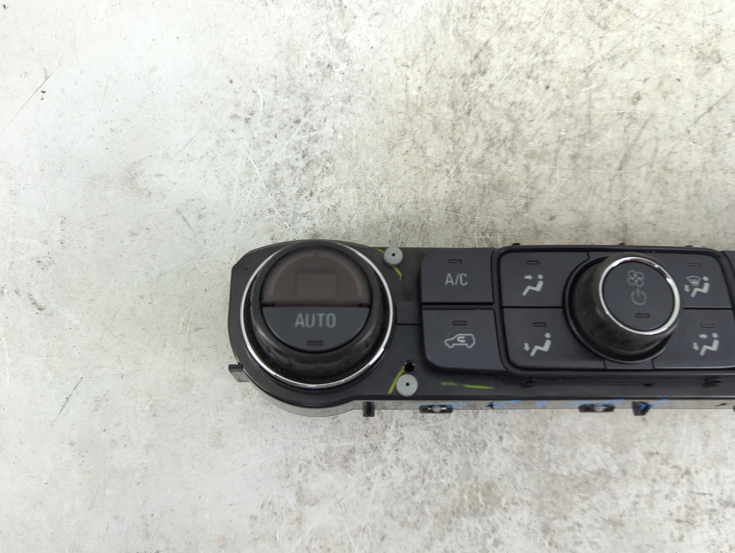 2015 Chevrolet Silverado 1500 Climate Control Module Temperature AC/Heater Replacement P/N:23486614 815372982 Fits OEM Used 
