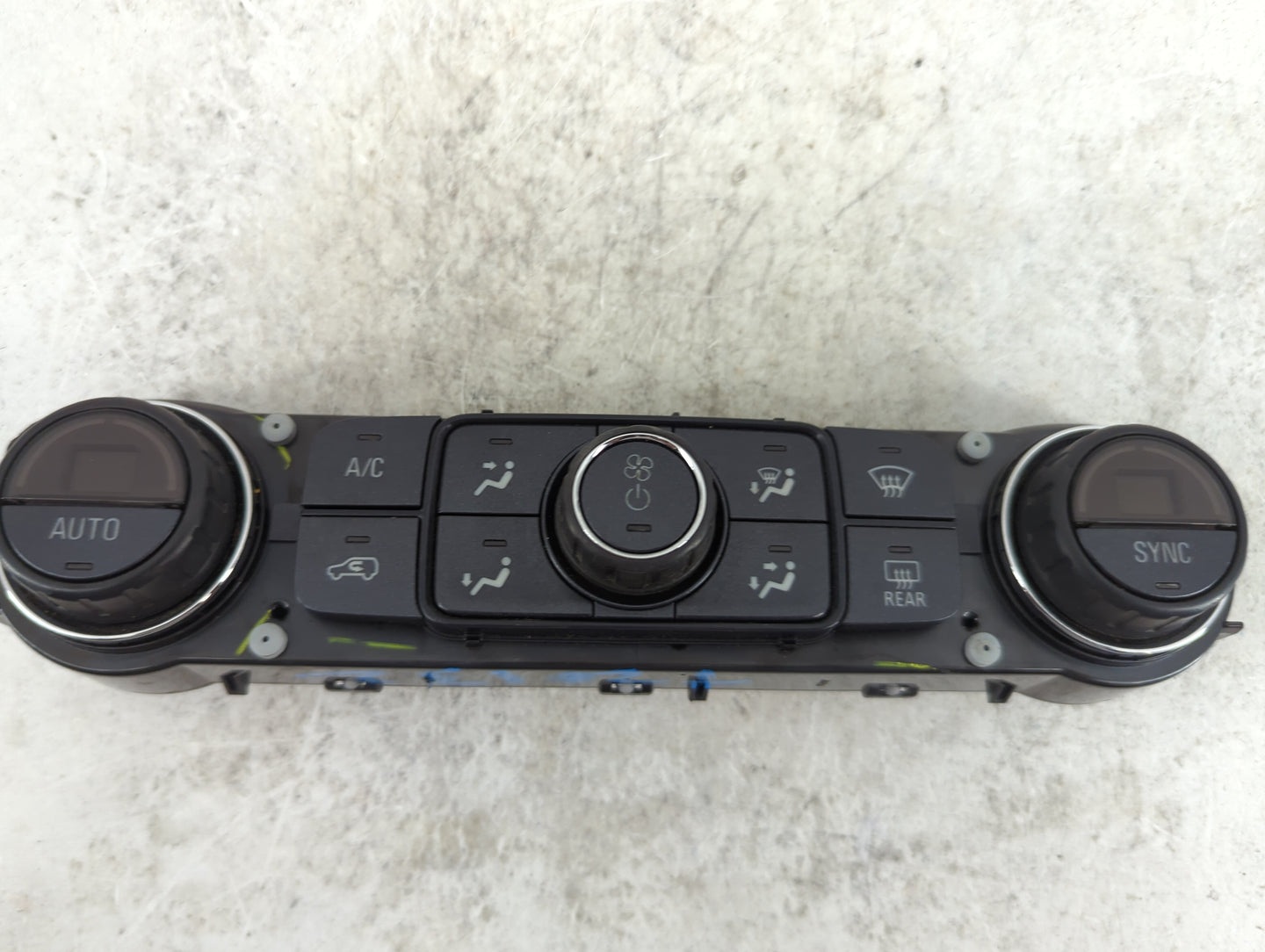 2015 Chevrolet Silverado 1500 Climate Control Module Temperature AC/Heater Replacement P/N:23486614 815372982 Fits OEM Used 