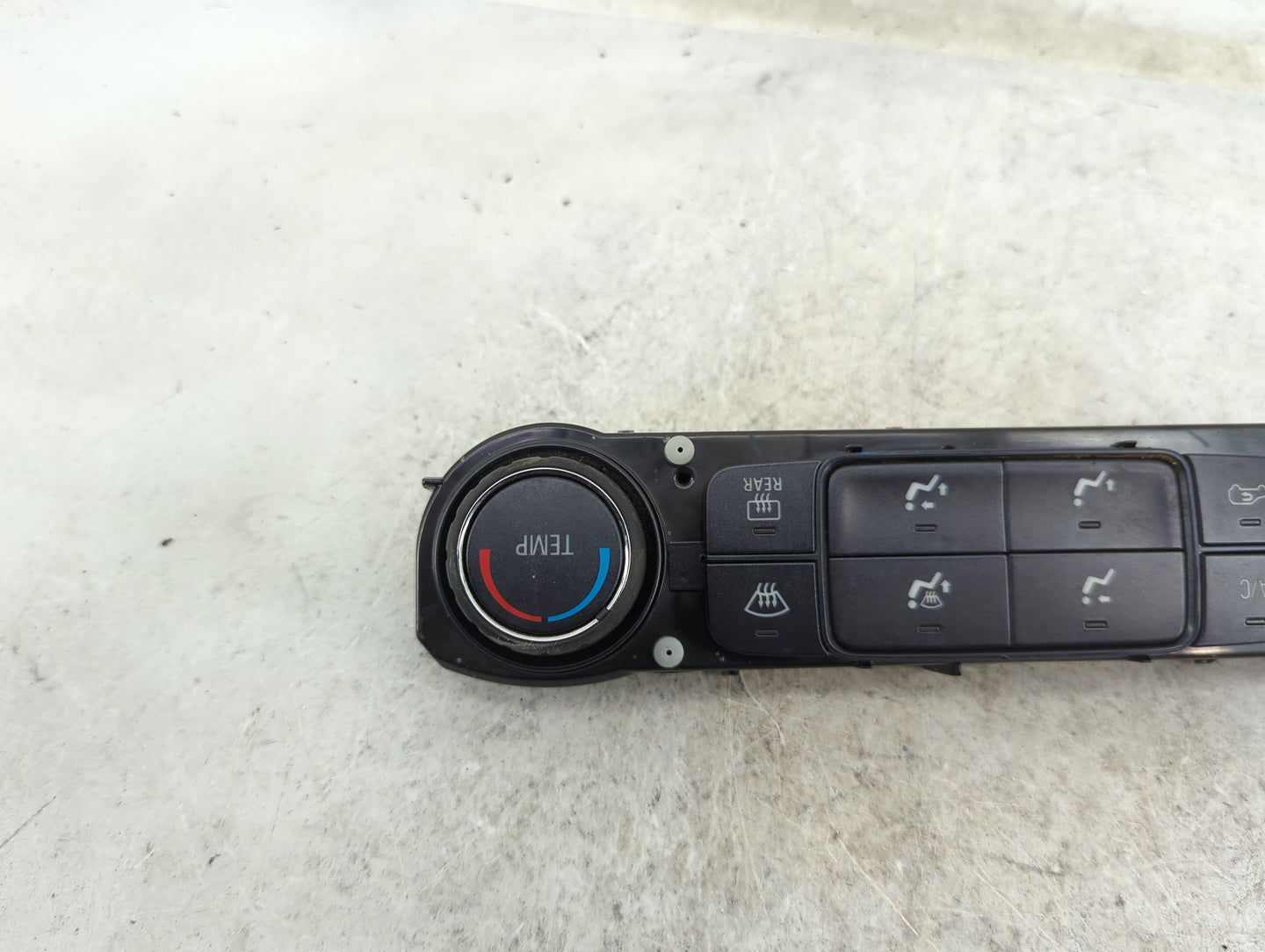 2014-2019 Chevrolet Silverado 1500 Climate Control Module Temperature AC/Heater Replacement P/N:23486615 815372982 Fits OEM 
