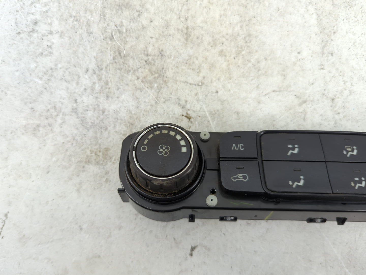 2014-2019 Chevrolet Silverado 1500 Climate Control Module Temperature AC/Heater Replacement P/N:23486621 815372982 Fits OEM 