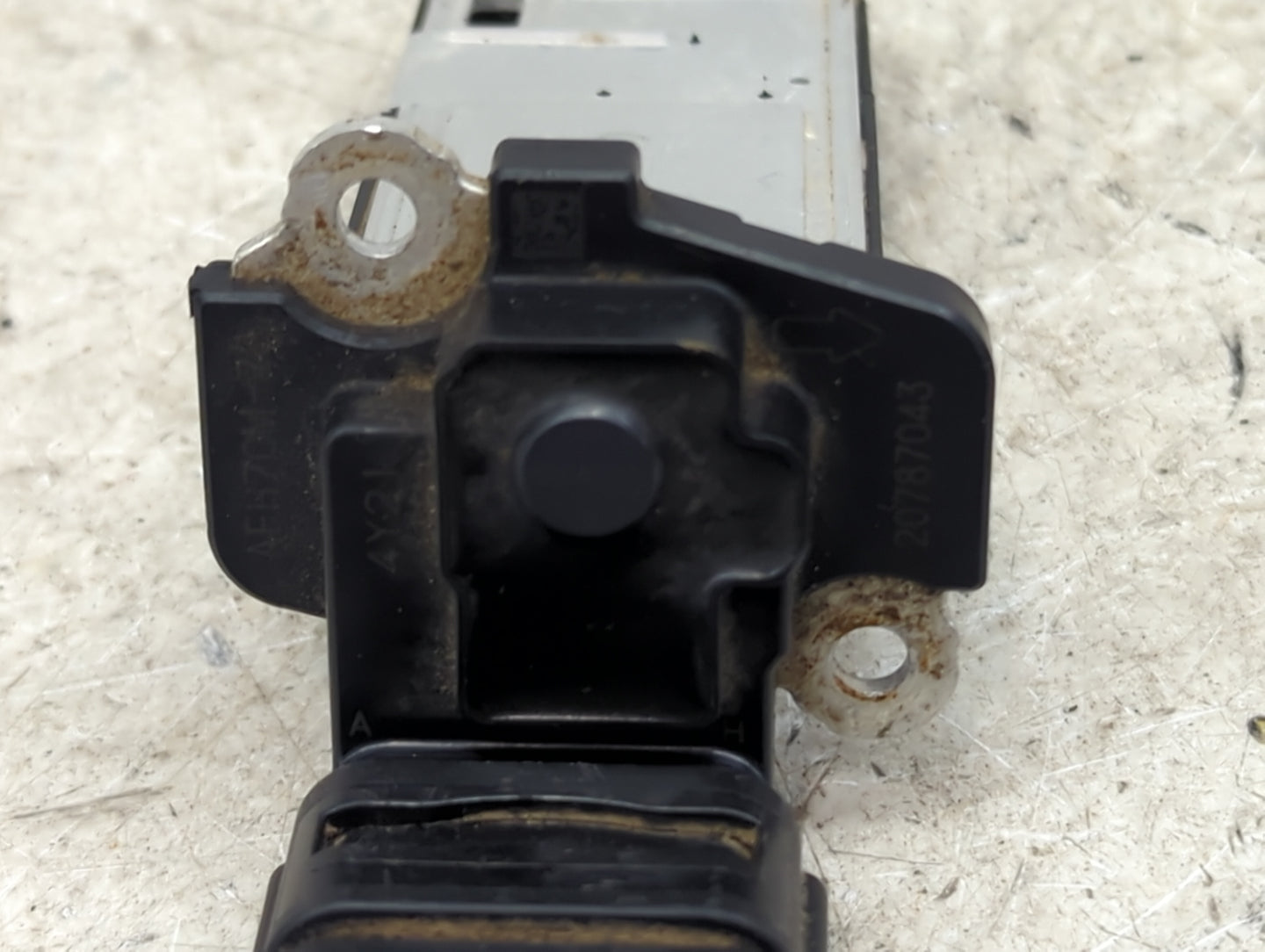 2014-2019 Chevrolet Silverado 1500 Mass Air Flow Meter Maf 1485717 - Oemusedautoparts1.com