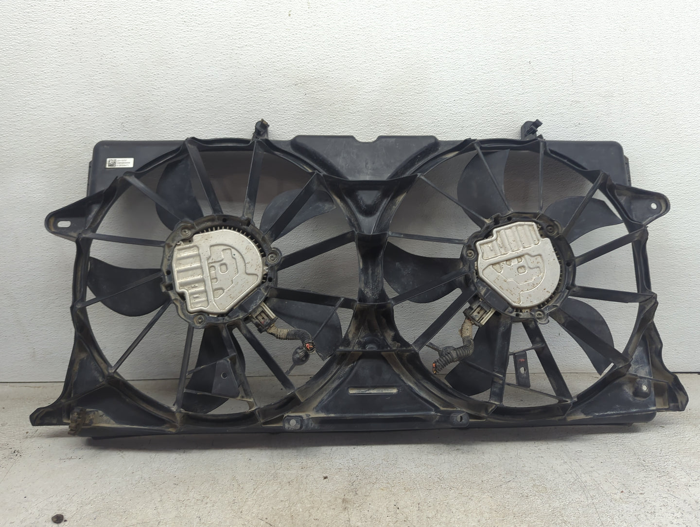2014-2021 Chevrolet Silverado 1500 Electric Radiator Cooling Fan Motor Assembly P/N:23115737 008102488B6 Fits OEM Used Auto 