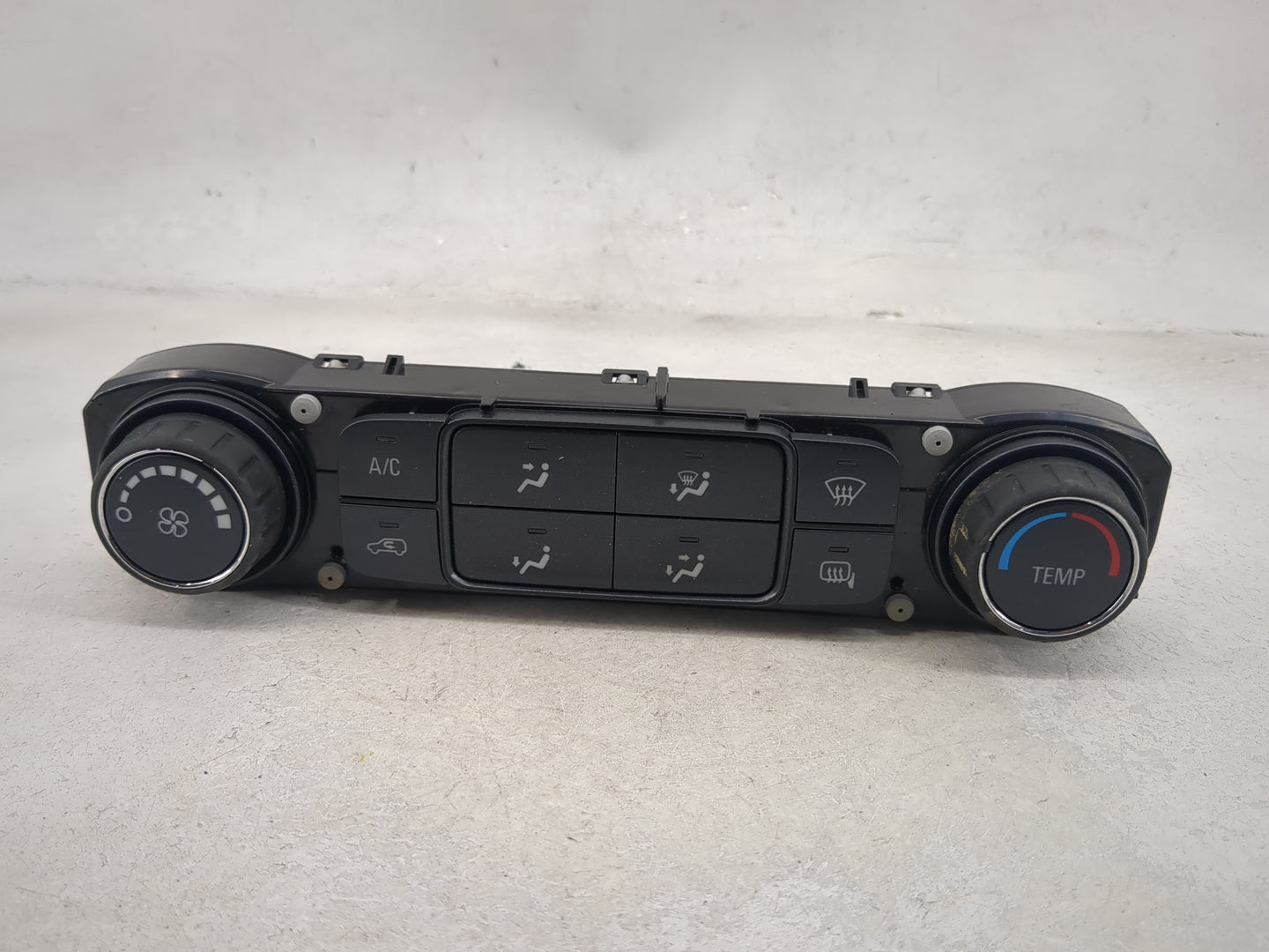 2014-2019 Chevrolet Silverado 1500 Climate Control Module Temperature AC/Heater Replacement P/N:23486621 7370200000000X Fits