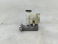 2014-2019 Chevrolet Silverado 1500 Brake Master Cylinder 1490012 - Oemusedautoparts1.com