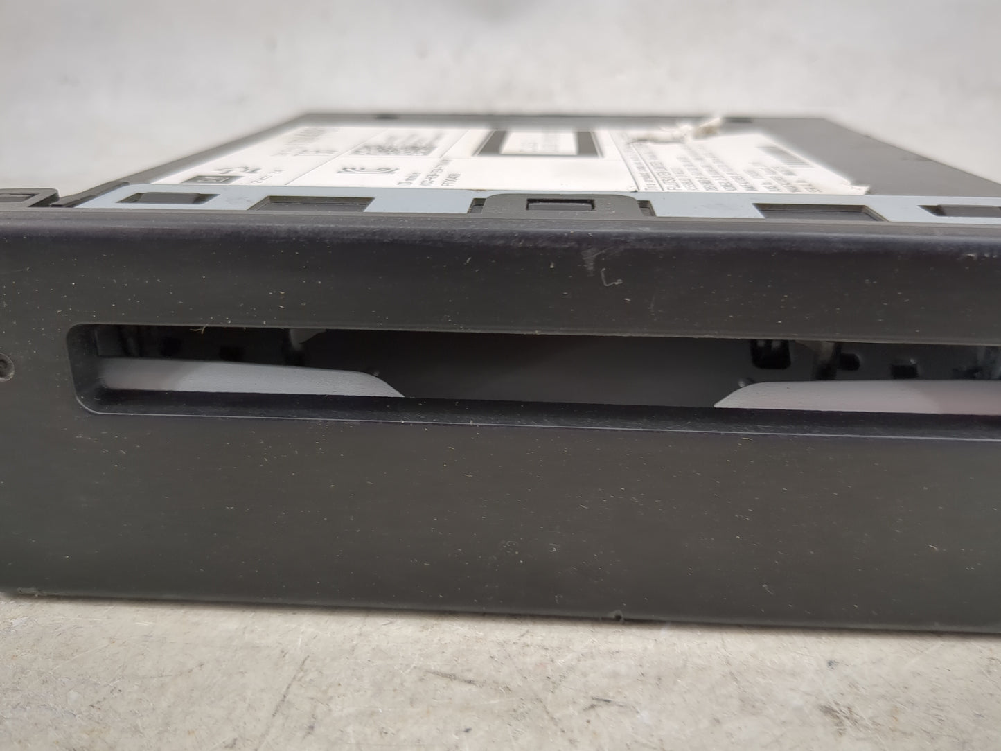 2015 Chevrolet Silverado 1500 Radio AM FM Cd Player Receiver Replacement P/N:13594481 Fits OEM Used Auto Parts - Oemusedauto