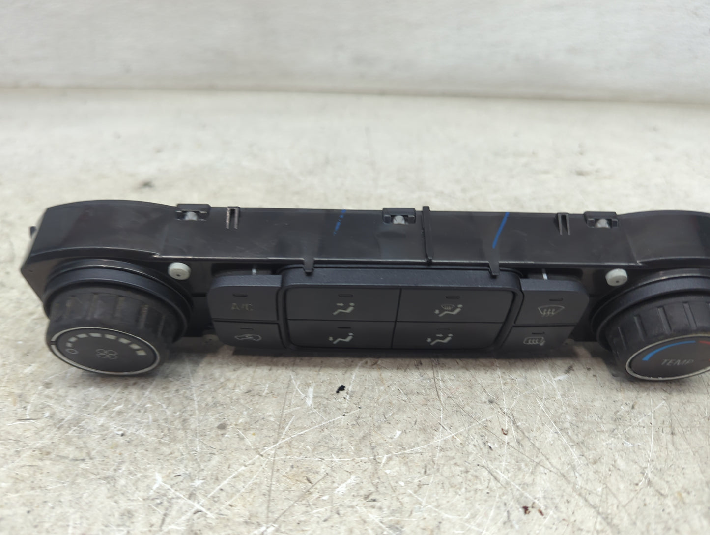2014-2018 Chevrolet Silverado 1500 Climate Control Module Temperature AC/Heater Replacement P/N:23468621 737020000000X Fits 