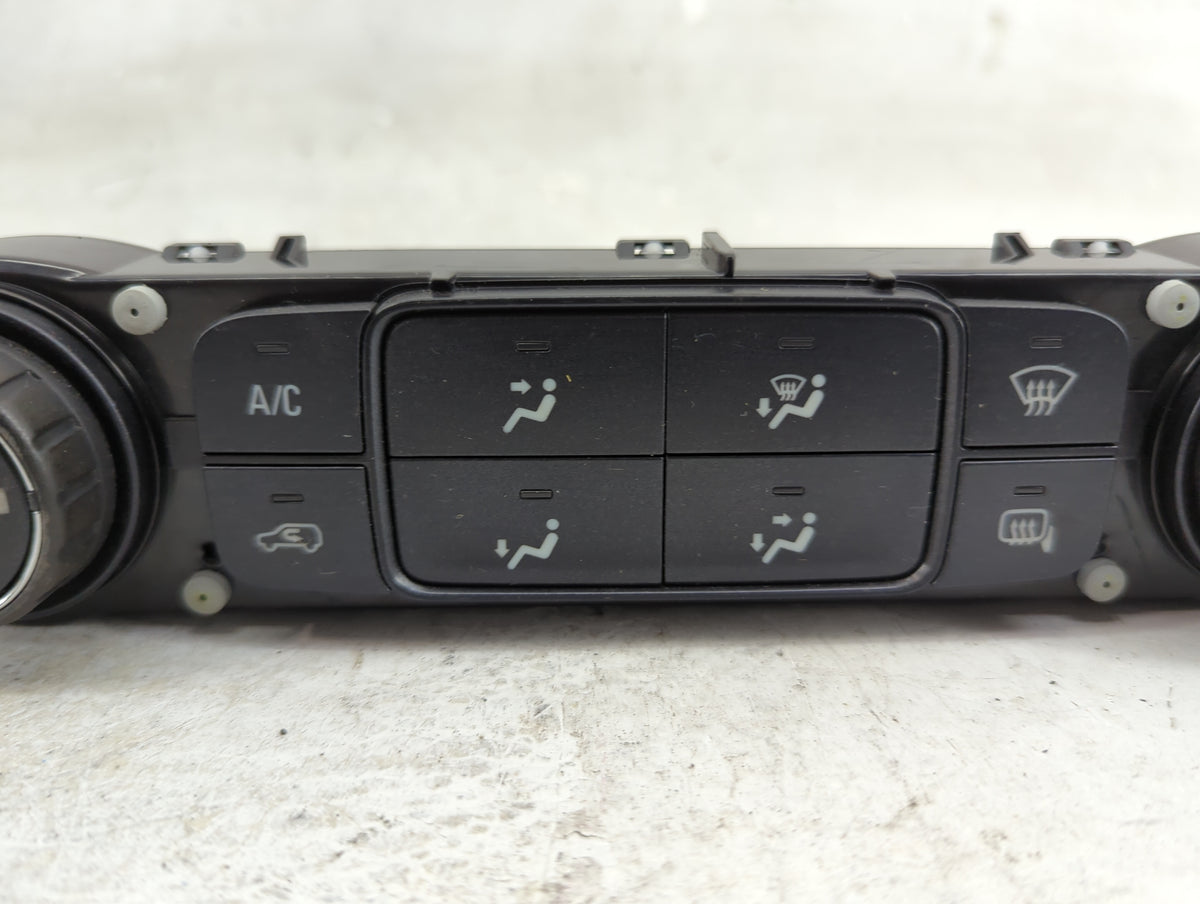 2014-2018 Chevrolet Silverado 1500 Climate Control Module Temperature AC/Heater Replacement P/N:23486621 7370200000000X Fits