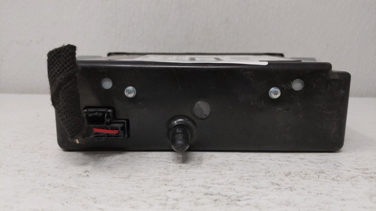 2015-2019 Chevrolet Silverado 1500 Am Fm Cd Player Radio Receiver 162424 - Oemusedautoparts1.com