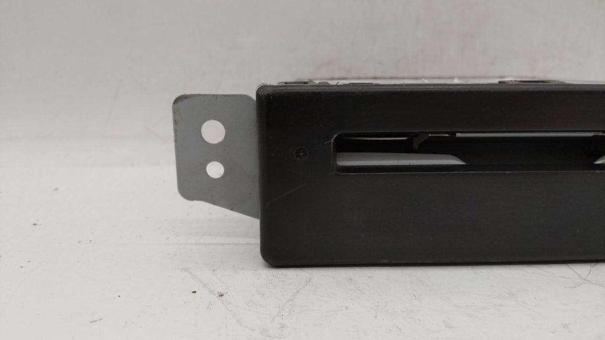 2015-2019 Chevrolet Silverado 1500 Am Fm Cd Player Radio Receiver 219844 - Oemusedautoparts1.com