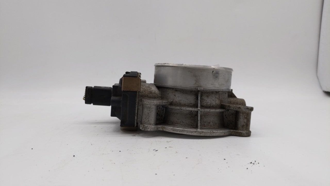 2014-2019 Chevrolet Silverado 1500 Throttle Body P/N:12678224 12617792 Fits Fits 2014 2015 2016 2017 2018 2019 OEM Used Auto